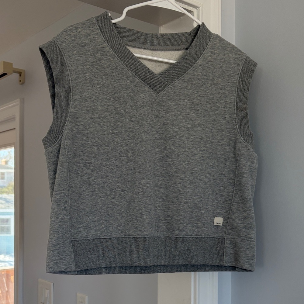 Vuori Gray V-Neck Sleeveless Sweatshirt Vest